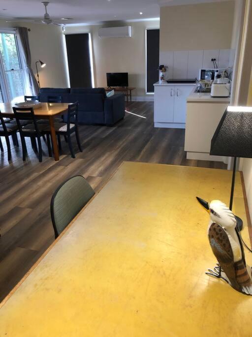 Kookaburra Oasis * Aitkenvale