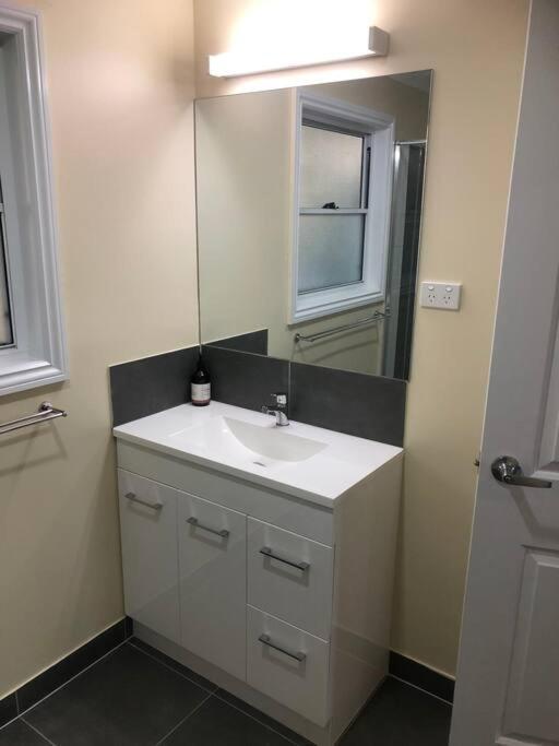 Kookaburra Oasis * Aitkenvale